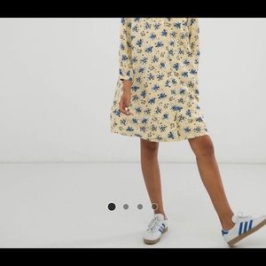 Monki small NWT dress